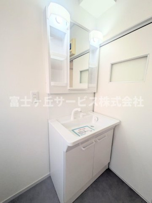 【独立洗面台】 | 袋井市春岡 中古戸建て | 独立洗面台です