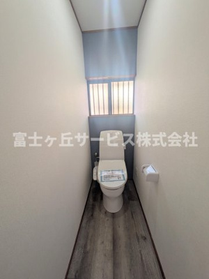 【トイレ】 | 袋井市春岡 中古戸建て | ２Fのトイレです