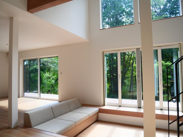 箱根町宮城野戸建の居間・リビング