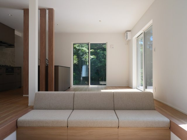 箱根町宮城野戸建の居間・リビング