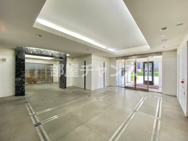 プレサンス名古屋STATIONアブソリュートのロビー