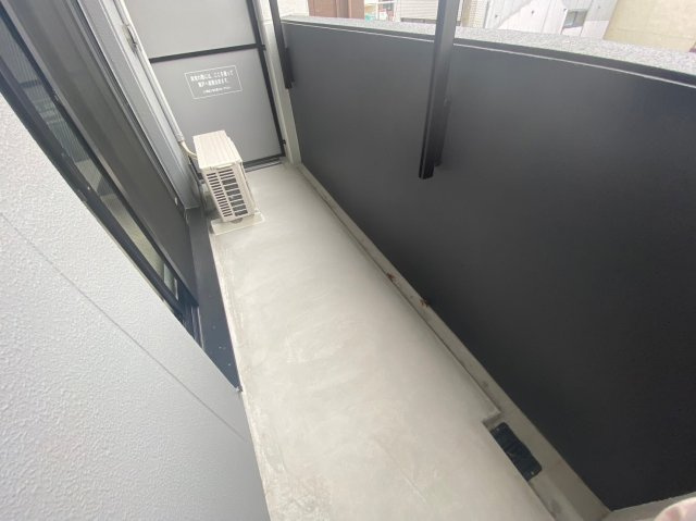 【バルコニー】 | TIRAPALACE天神山