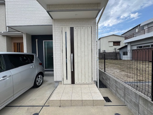 堺市美原区今井一戸建てのエントランス
