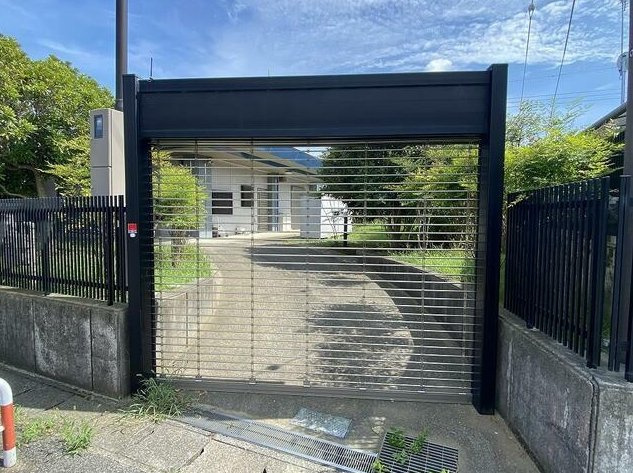 茂原市大芝　中古戸建のその他|平成15年9月築 ３LDKRC造平屋建 ゲストルーム・洋室約18帖 お庭にヤシの木 電動シャッター