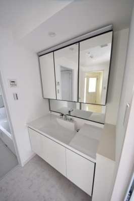 【独立洗面台】 | Villa Yua(加納町)