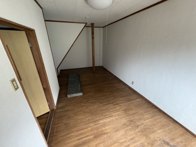 西松ヶ丘Bの内装