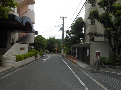 【周辺】 | 星和プラネタウン千里南第1期A棟 | 前面道路