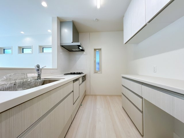 熊谷市上之　戸建住宅のキッチン|カップボード設置済