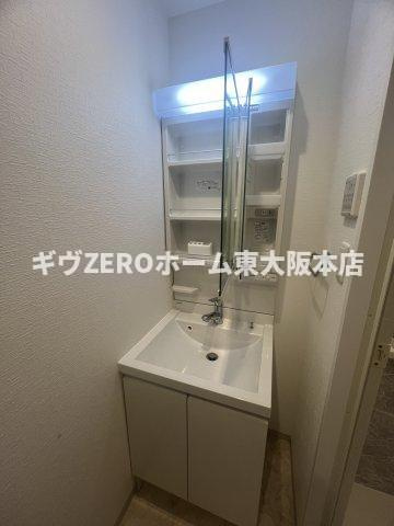 LaDouceur荒本の洗面所