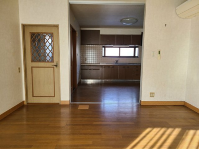 【居間・リビング】 | 田布施町宿井 中古戸建