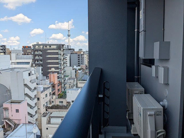 ボアビスタ上野御徒町の展望|上層階はバルコニーと3.6条洋室の窓から隅田川花火とスカイツリー見えます