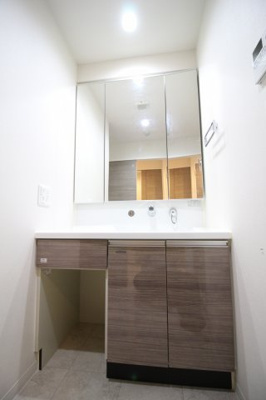 【独立洗面台】 | フォレ・リビエール磯辺通