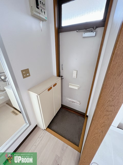 シティハイムヤナギハラの玄関