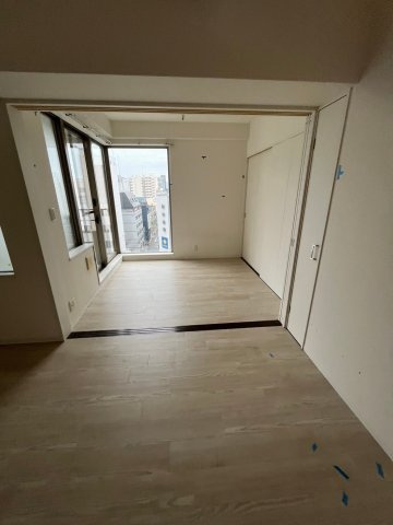 マジェスティ天満橋の居間・リビング