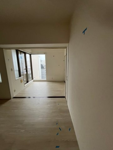 マジェスティ天満橋の居間・リビング