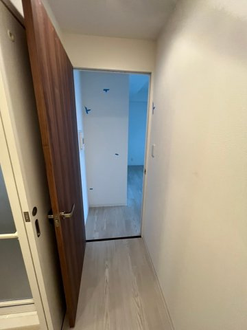 マジェスティ天満橋の玄関