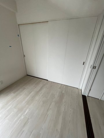 マジェスティ天満橋の居間・リビング