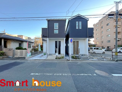 【外観】 | 相模原市中央区清新　新築2棟！ | 外壁が周囲の街並みと青空に生えるお洒落な仕上がり！周囲には高い建物のないエリア。青い空が大きく感じますね。