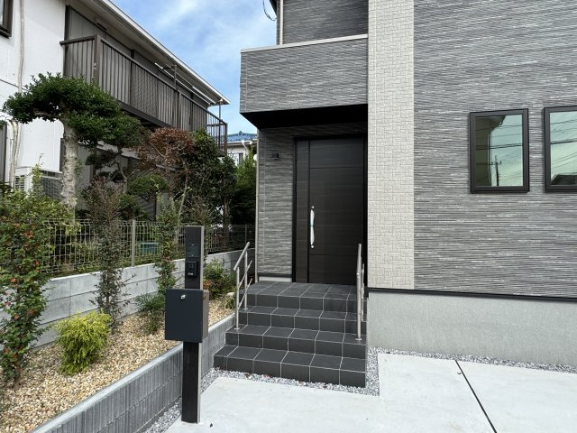 鎌ケ谷市東初富3丁目新築戸建のエントランス|エントランス・玄関ポーチ