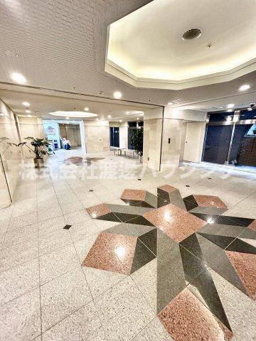 レジオンスクエア緑地公園4番館のロビー