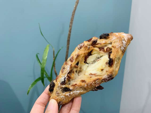 片瀬山の邸宅♪の周辺|PINY片瀬山本店では美味しい季節のパンを楽しめます。