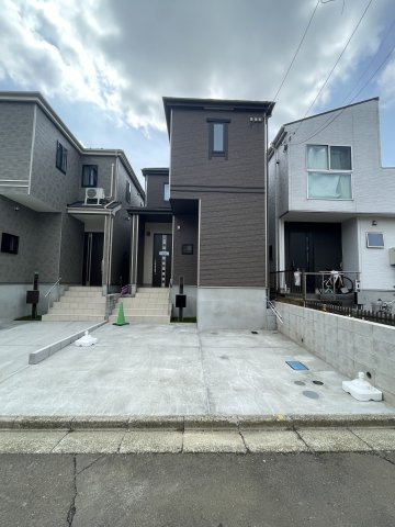 【仲介手数料無料】所沢市中新井１４期１号棟　所沢市の新築住宅なら西武ハウジングの駐車場