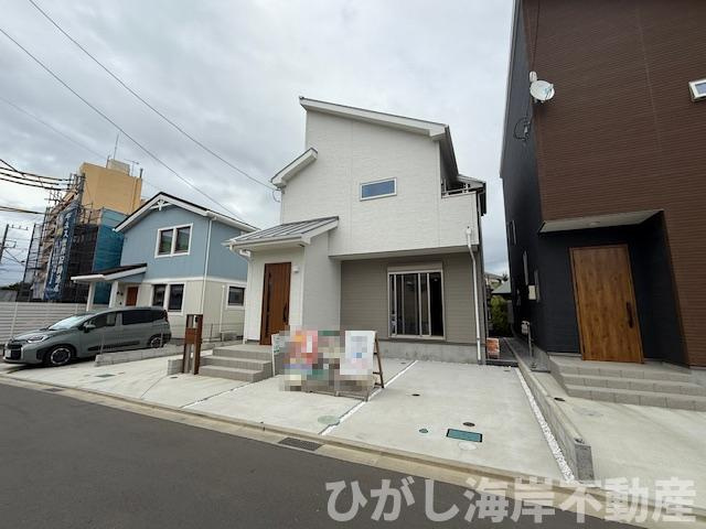 平塚市平塚３丁目　新築戸建　全15棟の前面道路含む現地写真|現地外観