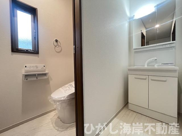 平塚市平塚３丁目　新築戸建　全15棟の洗面所|２F　セカンド洗面台