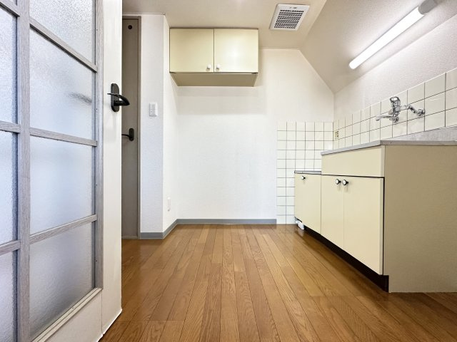 八反町ウィングの居間・リビング