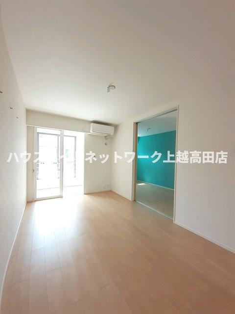 グランメゾンＳＳ１の居間・リビング|居室・リビング