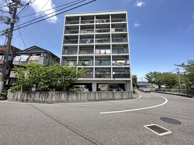 カーサ地球33番地の外観