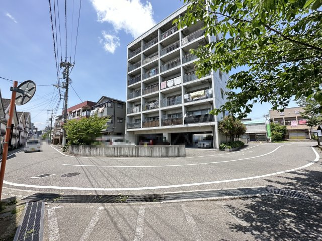 カーサ地球33番地の外観