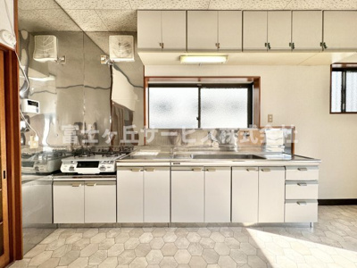 【キッチン】 | 藤枝市立花2丁目 中古戸建て | キッチン正面です