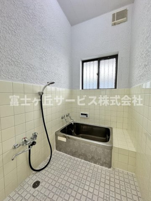 【浴室】 | 藤枝市立花2丁目 中古戸建て | お風呂です