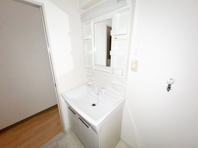 アーネスト能茶山の独立洗面台