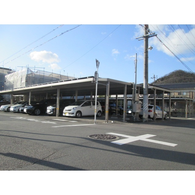岐阜市織田塚町２丁目の駐車場