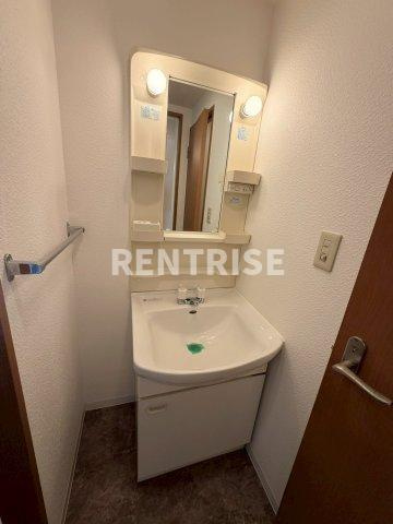 ルミエール・Eの独立洗面台