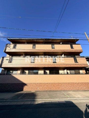 ルミエール・Eの外観