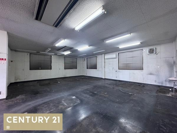 紀の川市杉原の事務所