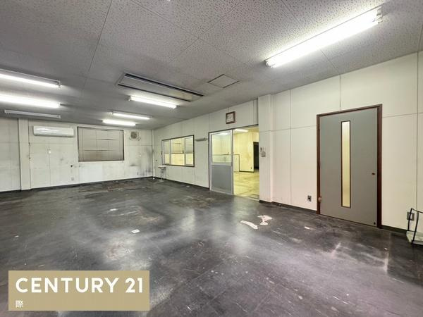 紀の川市杉原の事務所