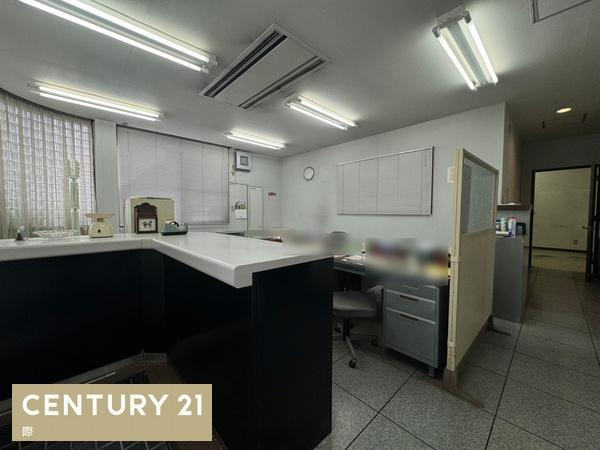 紀の川市杉原の事務所