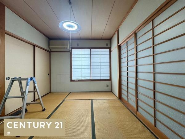 紀の川市杉原の事務所の和室