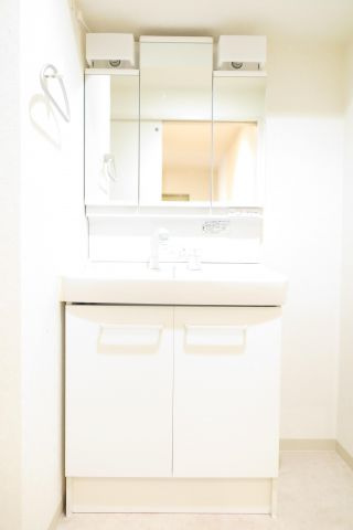 ルーチェ桜川の独立洗面台