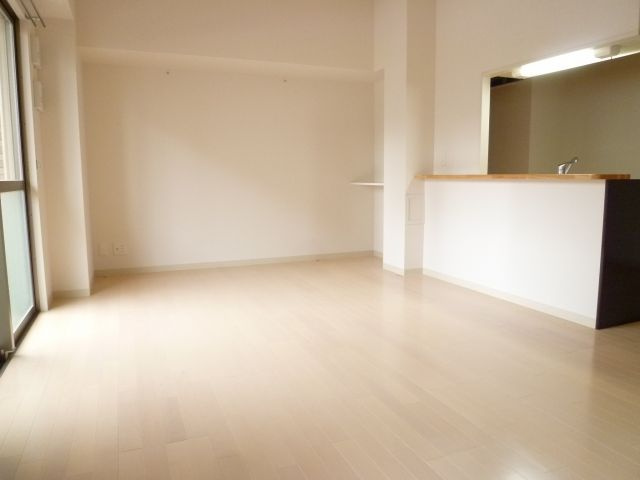 ルーチェ桜川の洋室