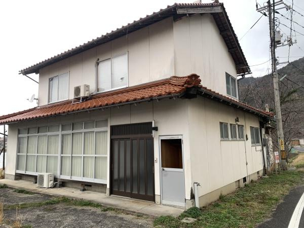 出雲市小津町中古売戸建の外観