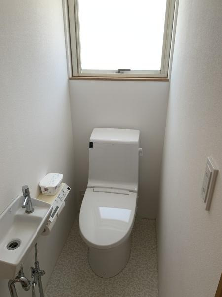 併川中古戸建のトイレ