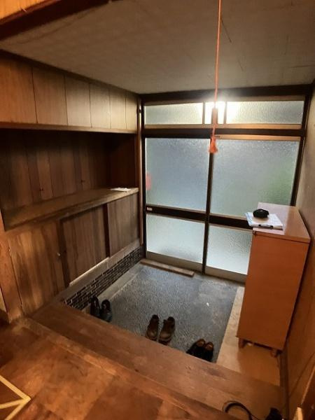 出雲市知井宮町中古戸建の玄関