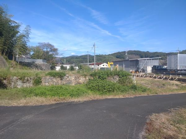 出雲市東郷町売土地の前面道路含む現地写真