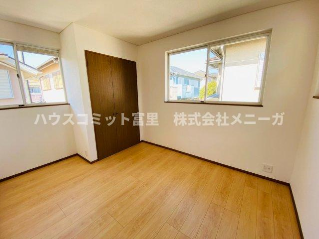 八街市希望ヶ丘　中古戸建の洋室