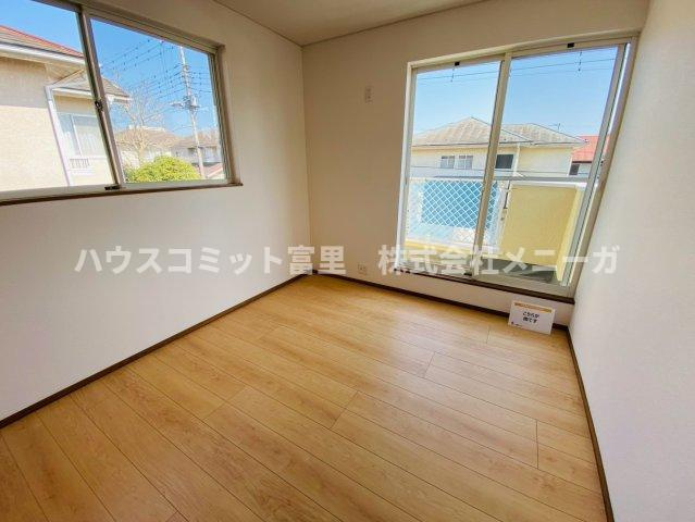 八街市希望ヶ丘　中古戸建の洋室